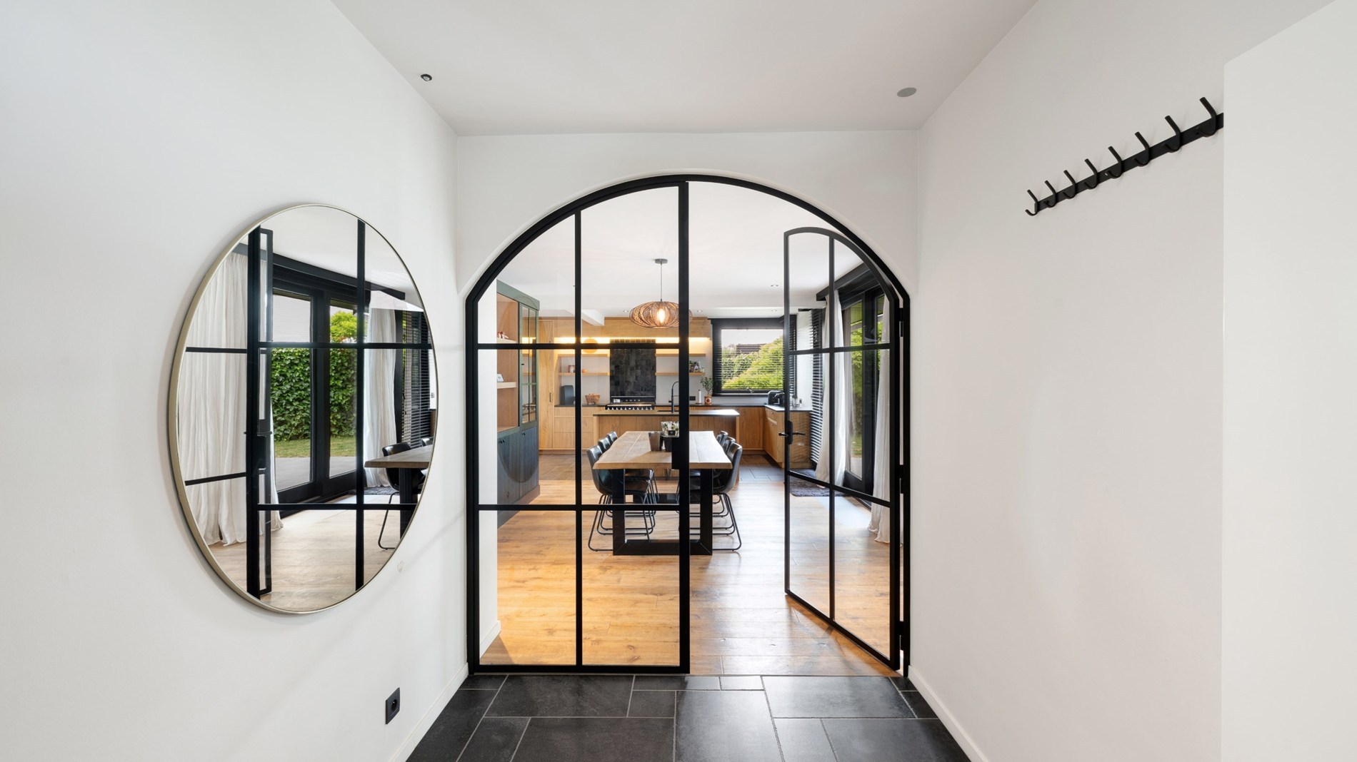 Residentieel gelegen alleenstaande villa te Knokke - foto 2