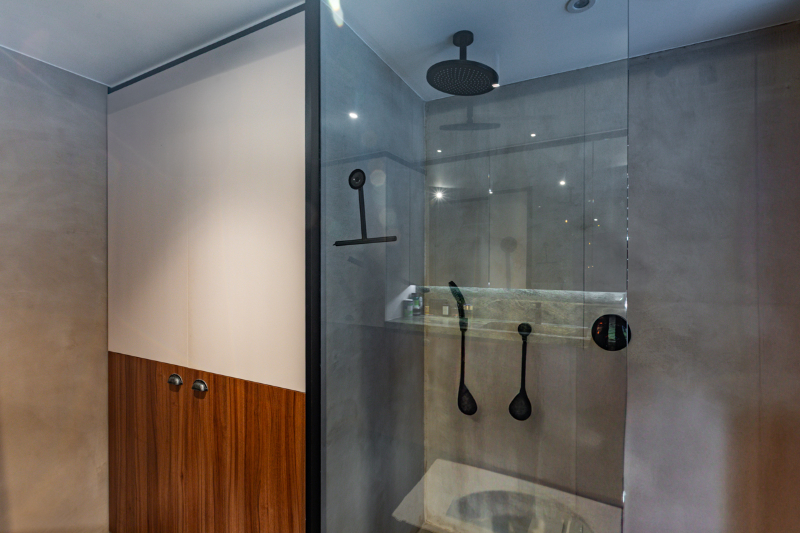 Unieke, instapklare  burgerwoning met 3 slaapkamers, aparte studio, Italiaanse tuin...(Energielebel B,  zonnepanelen...) - foto 3