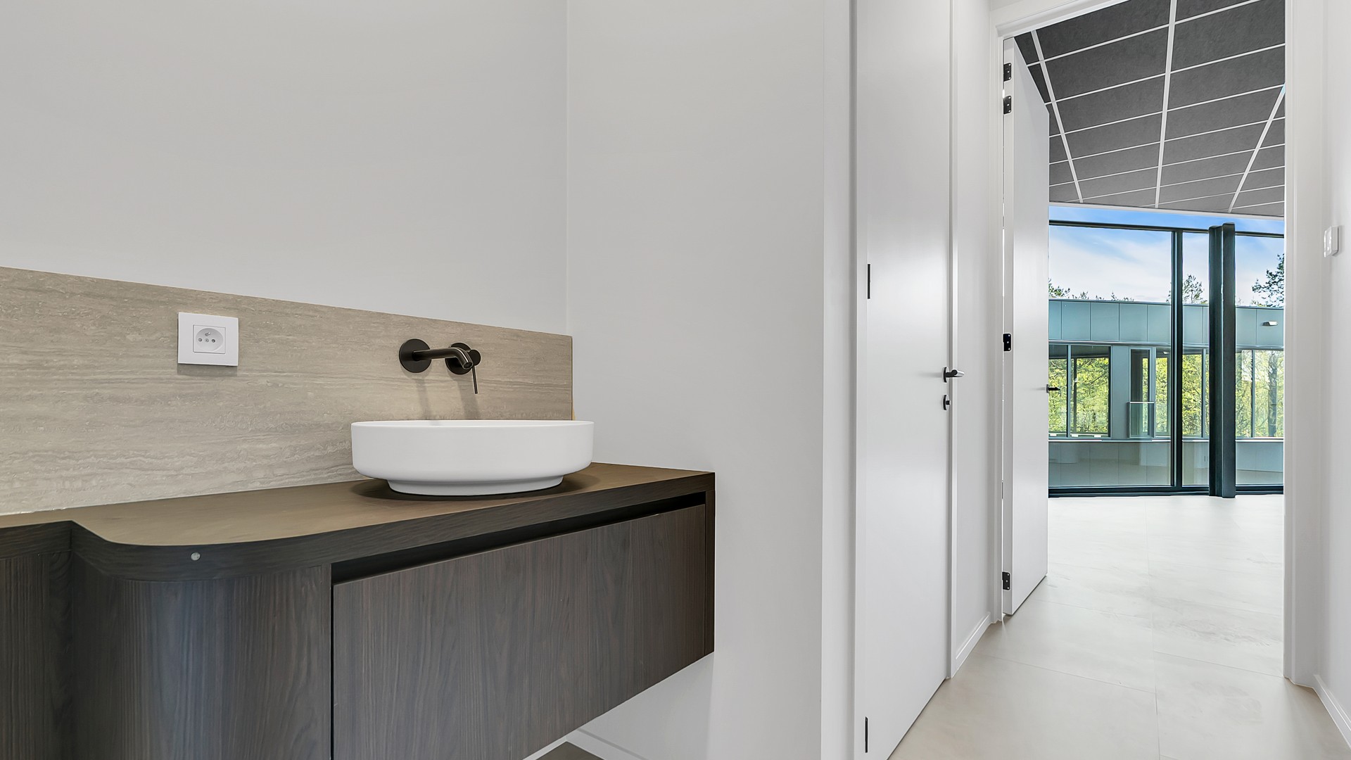 Exclusieve kantoorruimte van 351 m² – modern, instapklaar en strategisch gelegen - foto 4