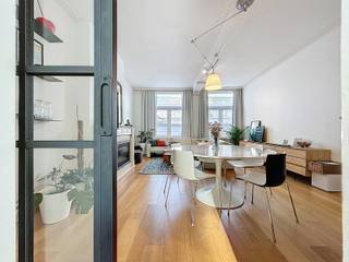 Energiezuinig appartement in het hart van de stad, bestaande uit een inkomhal, gezellige leefruimte met eet- en zithoek, recent vernieuwde keuken...