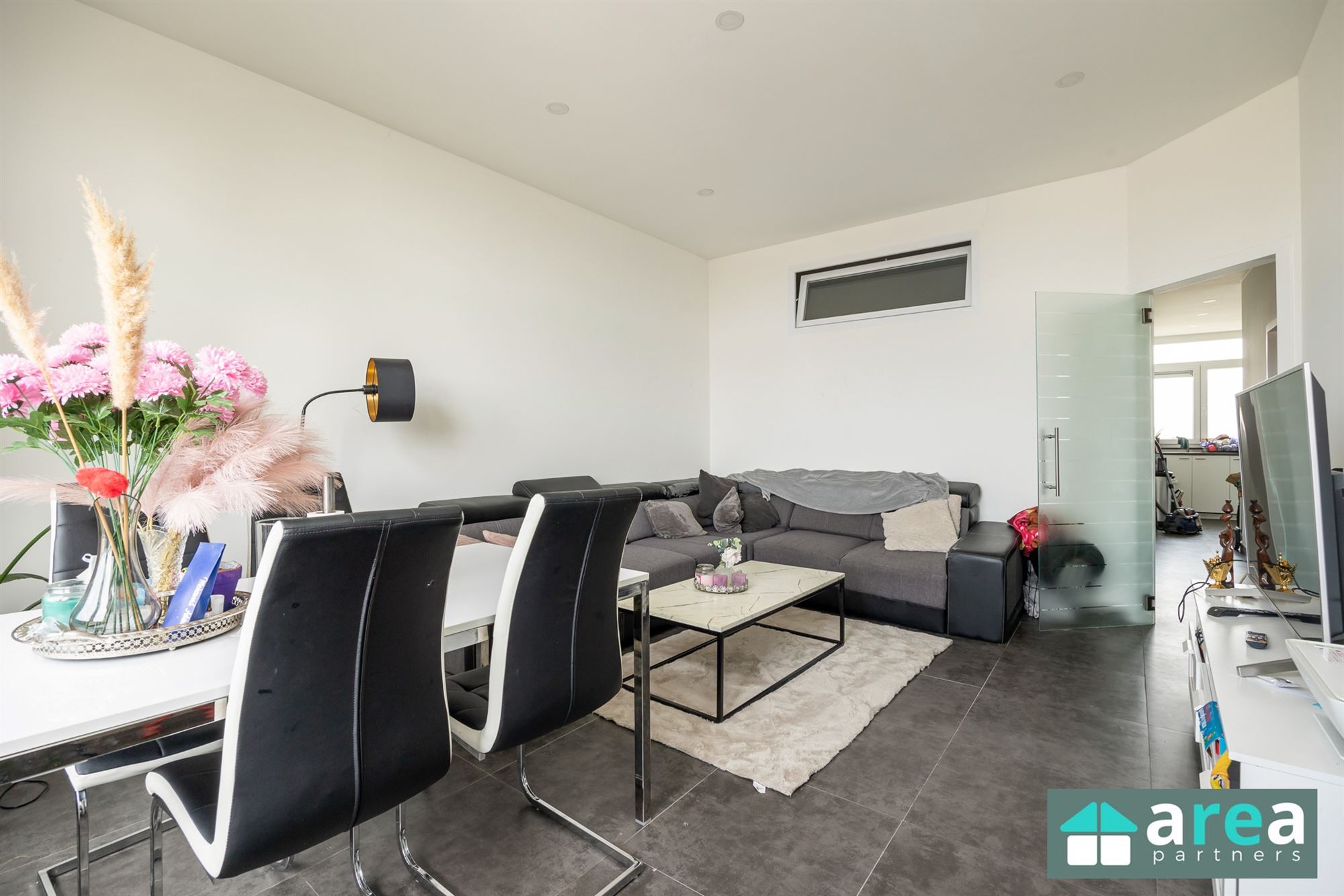 Appartement à vendre à Borgerhout avec 2 chambres - photo 2