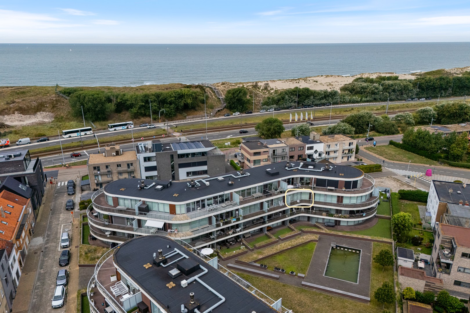 Luxe appartement met dubbele garage - foto 2