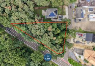 BOUWGROND VAN 10A 63CA VOOR OPEN BEBOUWING TE LANAKEN !<br /><br />We vinden deze open bouwgrond van 10a 63ca terug te Lanaken.<br /><br />Voor meer informatie, neem zeker een kijkje op onze website via de volgende link: <br />https://www.sterkvastgoedmakelaars.be/detail/te-koop-grond-lanaken/7678859?dosearch=True&flowstatus=ForSale,ForSaleReserved,ForSaleWithBid,ToCompleteForSale,SoldUnderReserve,Sold&pageindex=1&pagesize=12&searchpage=ForSale&sortdirection=DESC&sortfield=pub_flowstatus&transactiontype=Sale