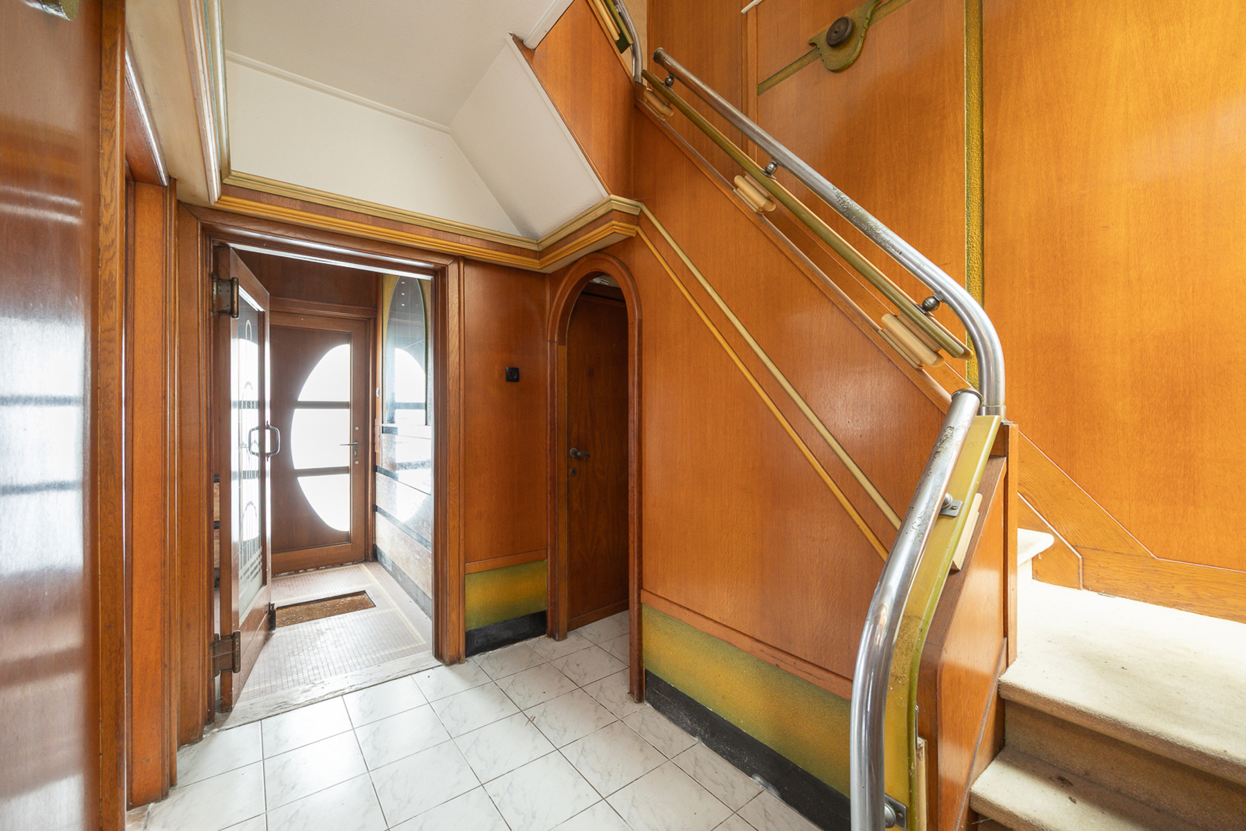 Ruime te renoveren woning met 6 slpks in Rumst - foto 2