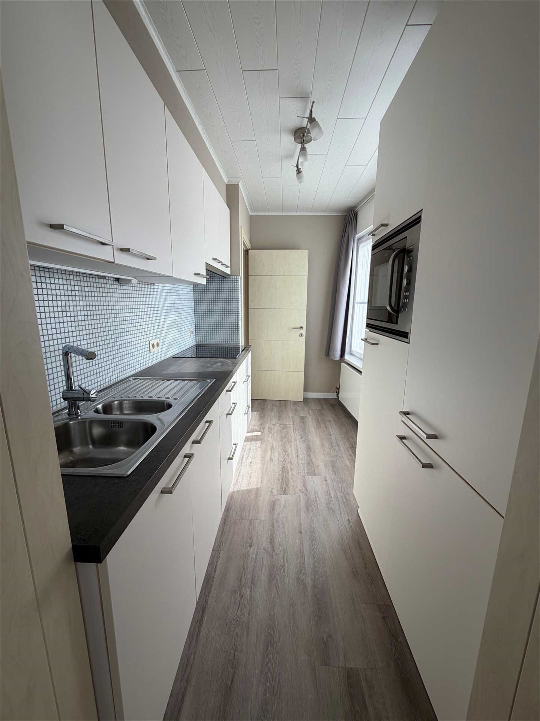 Gerenoveerd 2 slk app en kelder in rustige woonwijk. - foto 5