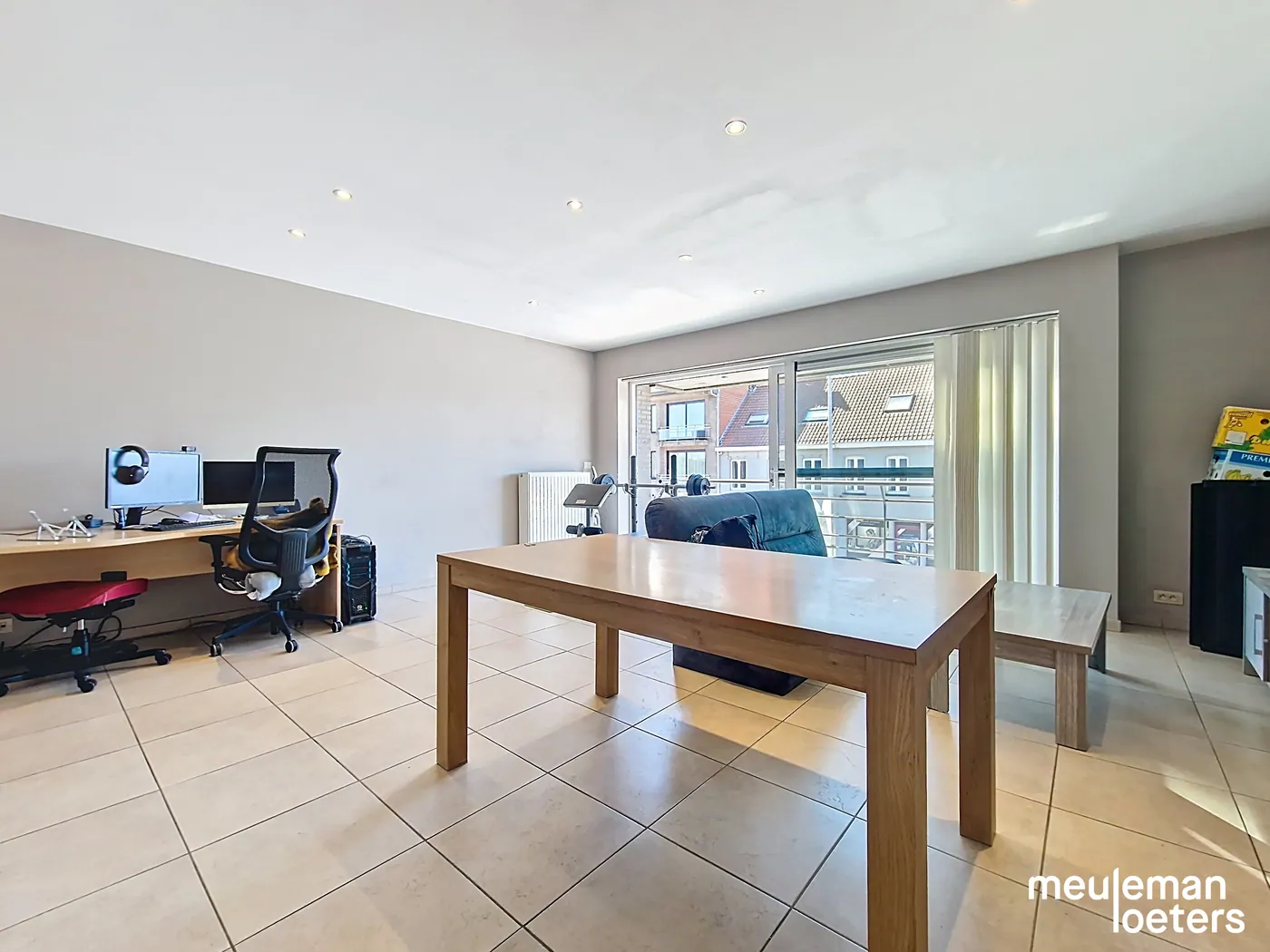 Centrally located apartment with garage - photo 5