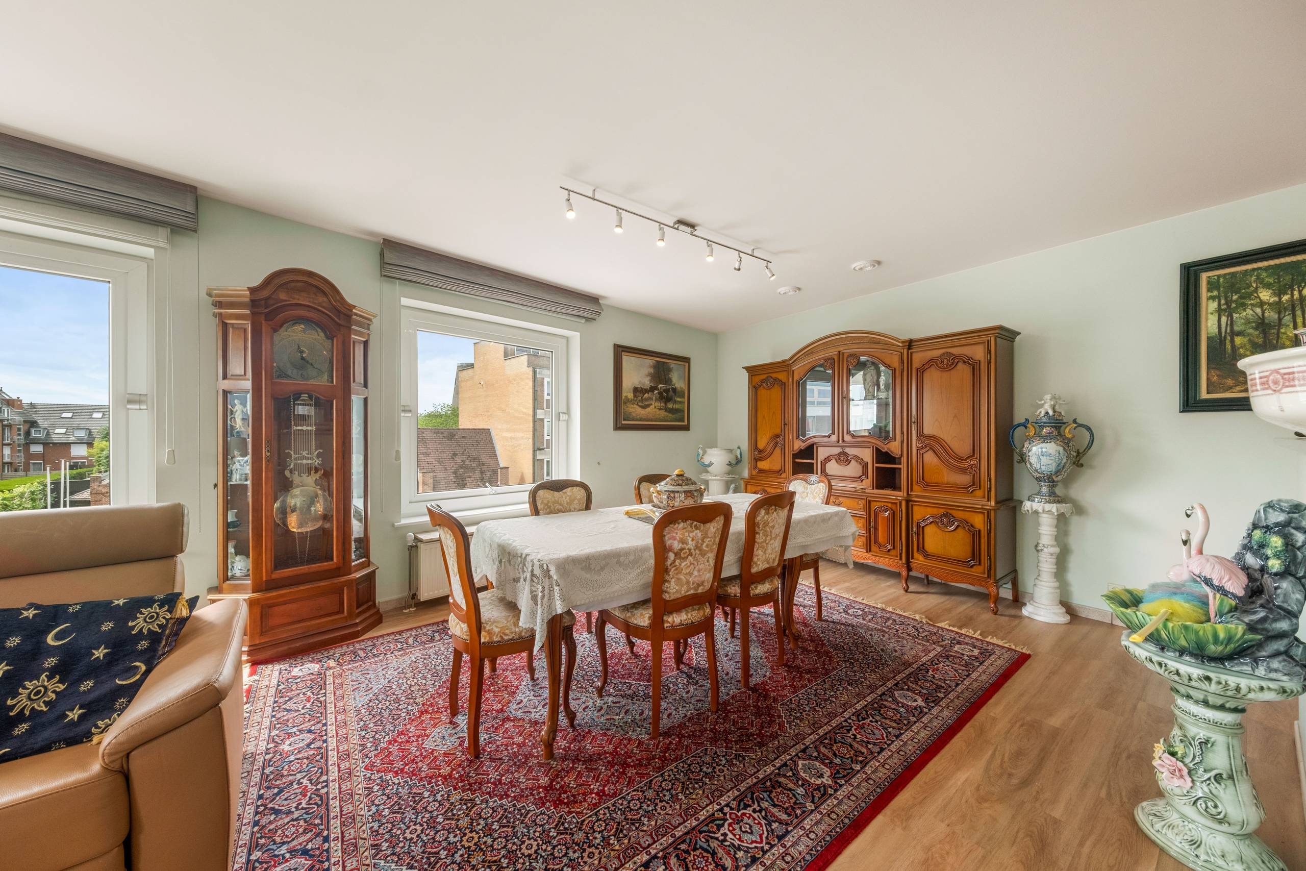 Ruim tweeslaapkamer appartement te koop te Oostkamp - foto 5
