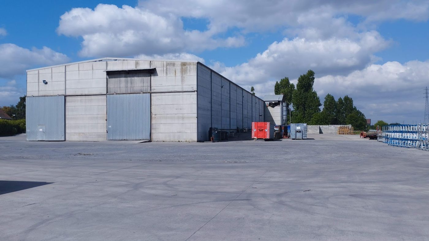 Opslagruimte van 2.250 m² op terrein van 6.400 m² te huur - photo 3