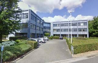 Kantoren te huur in Zaventem in een rustig en groen kantorenparkje vlakbij de ring van Brussel. Voldoende parking aanwezig. Zeer goede...