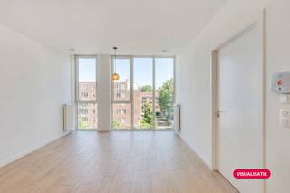 Eén-slaapkamer assistentiewoning te koop op het Eilandje, een bruisende buurt te Antwerpen. Zeer centraal gelegen. Nabij openbaar vervoer en toffe horeca.Indeling:- leefruimte- open ingerichte keuken- badkamer met douche- slaapkamer- berging met aansluiting wasmachine en droogkastTroeven:- vlakbij winkels en restaurants- openbaar vervoer- ziekenhuis met spoeddienst nabij- nabij parkenDe assistentiewoning wordt verhuurd aan €1.086.90/maand. Dat brengt ons op een rendement van 4,08%. Daarnaast is de assistentiewoning vrijgesteld van onroerende voorheffing."Deze AI-visualisaties zijn bedoeld als inspiratie. Er werd geen rekening gehouden met technische specificaties, stedenbouwkundige voorschriften of de concrete mogelijkheden tot realisatie."Bent u geïnteresseerd in een assistentiewoning te huur of te koop in Antwerpen? Aarzel dan niet om ons te contacteren. Had u graag uw eigen eigendom te huur of te koop aangeboden, contacteer ons dan, telefonisch op het nummer 03 206 76 76 of per mail naar antwerpen@dewaele.com. Ook voor alle andere vragen omtrent vastgoed, kan u steeds bij ons terecht!