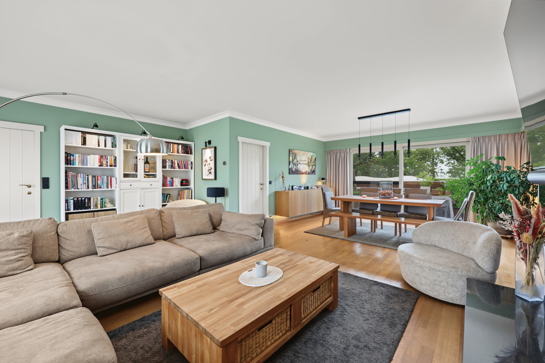Ruime woning in rustige omgeving met tal van mogelijkheden - foto 4