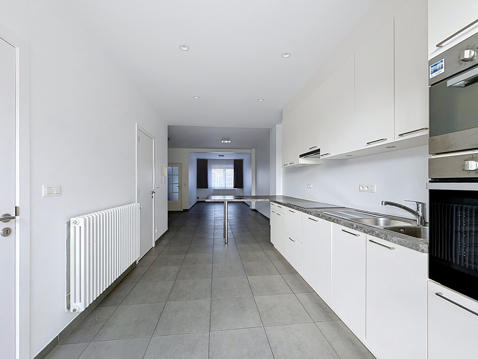 Instapklare gezinswoning met 4 SLPK, 3 Badkamers én Tuin! - foto 5
