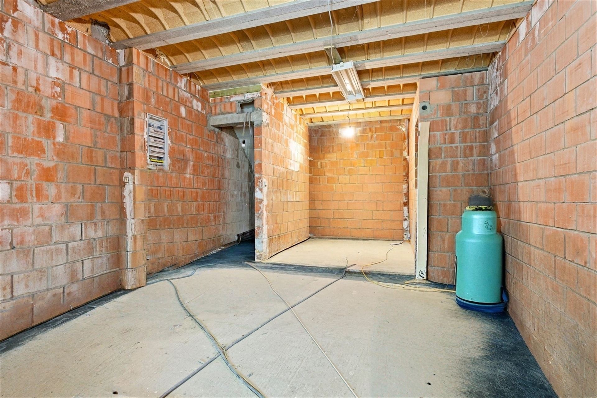 Rez de chaussé commercial - photo 3