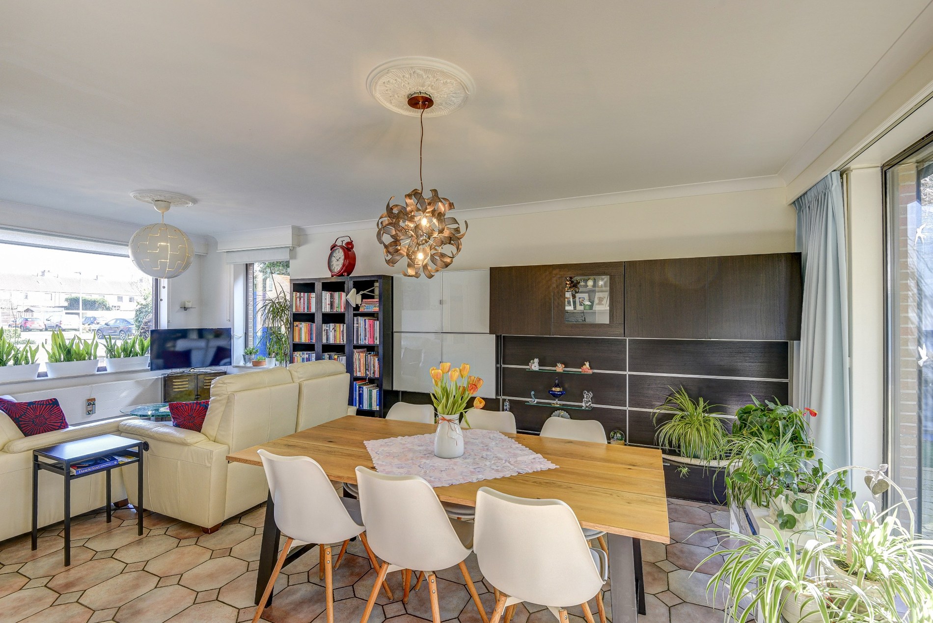 Ruime woning van 172m2 met groot zonneterras en garage! - foto 5