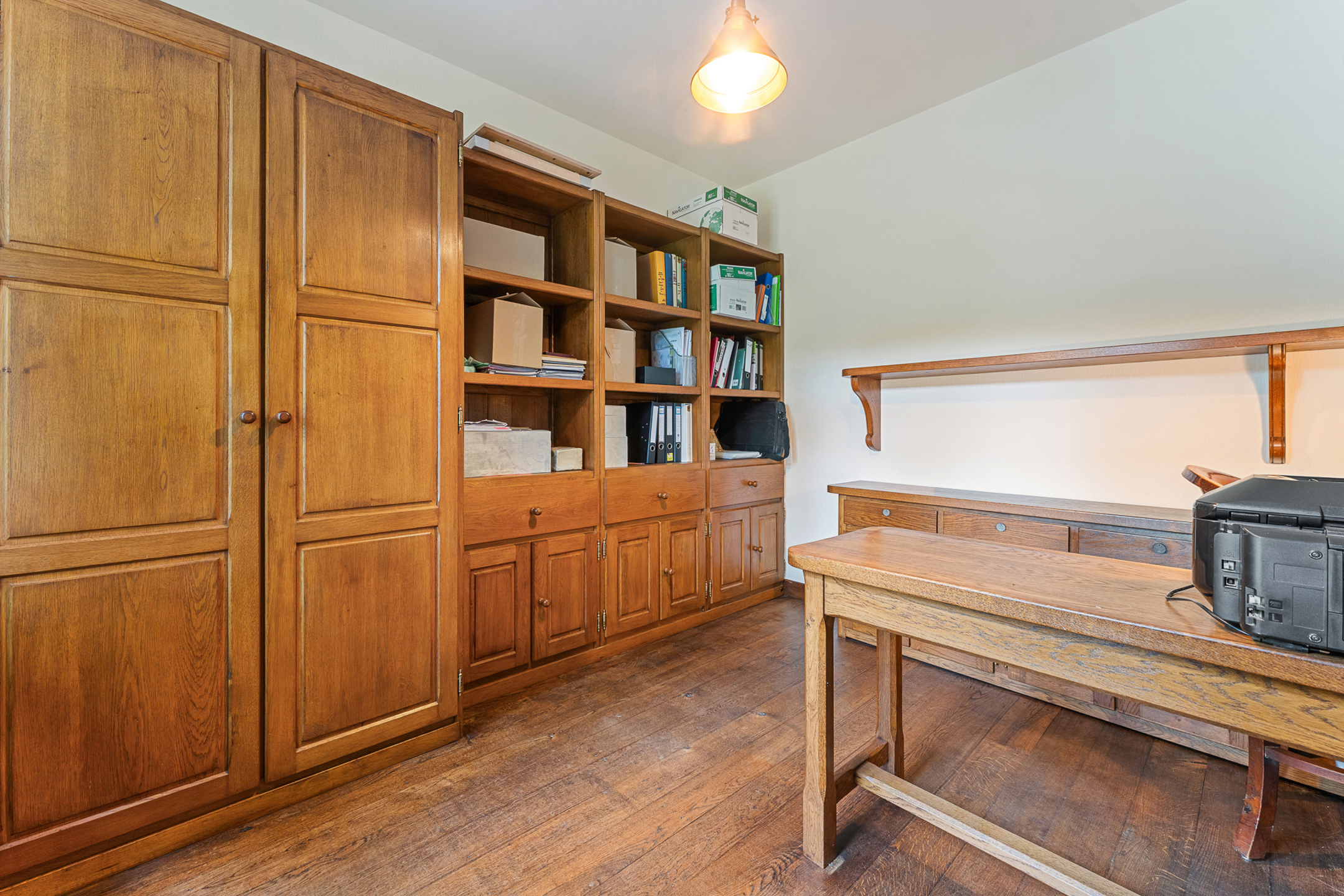 Ruime villa in bosrijke omgeving op een perceel van ca. 3.320m² met zwembad - foto 4