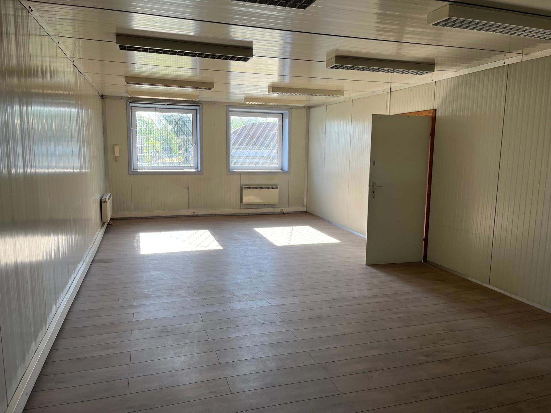 Magazijn unit 58 van  1.109m² centraal  tussen A12 en E19 - foto 5