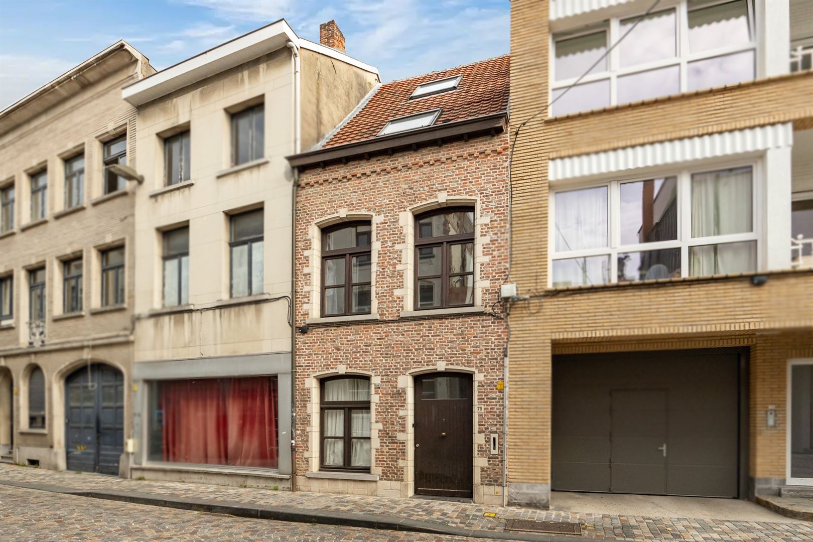 Prachtige rijwoning met veel potentieel! - foto 1