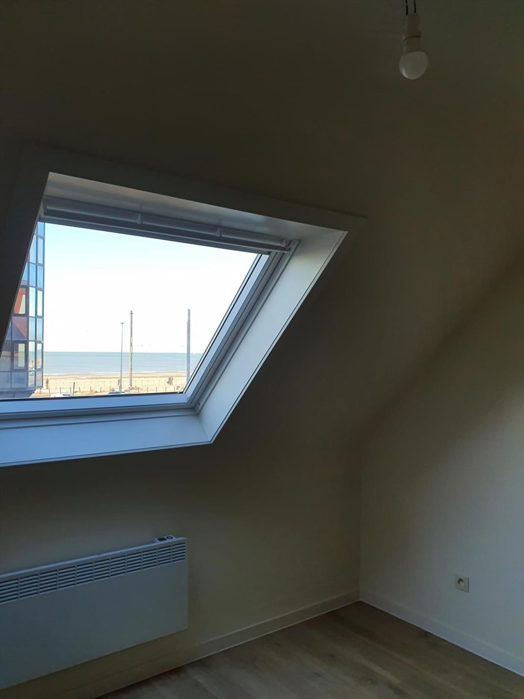 Prachtig gerenoveerd duplexappartement, met zicht op zee - foto 5