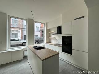 Gezellige stadswoning in hartje DiestBinnen de kleine ring in hartje Diest treffen we dit zeer gezellige en charmante huis. De woning werd in het...