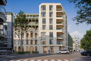 <p>On the <strong>Koninginnelaan</strong>, <strong>Petit Paris</strong> is emerging as a place where <strong>business, work and social life</strong> come together, in the heart of the Belle Époque district and within walking distance of the Japanese Garden and the Royal Galleries. This location creates an elegant transition between the city and the sea, with a natural flow of residents and visitors.</p>
<p>The <strong>ground-floor retail units</strong>, with <strong>space for horeca and commercial use</strong>, form the vibrant base of the project and connect directly to the street life. The <strong>office spaces on the first floor</strong> overlook a quiet patio and atrium, providing abundant daylight and a pleasant working environment.</p>
<p>The units are designed with flexibility and identity in mind, making them ideal for <strong>horeca, retail, services, professional practices or offices</strong>. Architecture focused on people, durable materials and a thoughtful layout ensure a high-quality, future-oriented professional setting.</p>