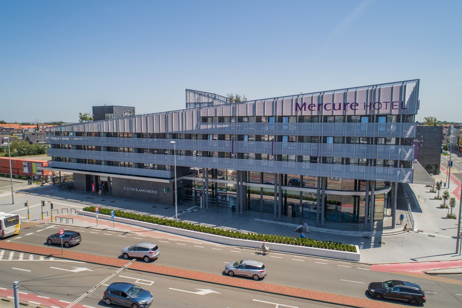 Ruim 2-slaapkamer appartement met panoramisch zicht - foto 1