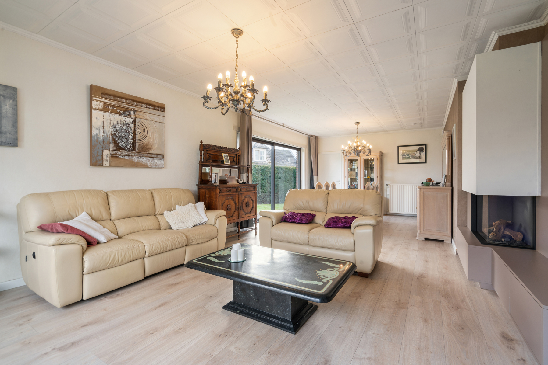 Open bebouwing met 3 slaapkamers, garage en carport - foto 3