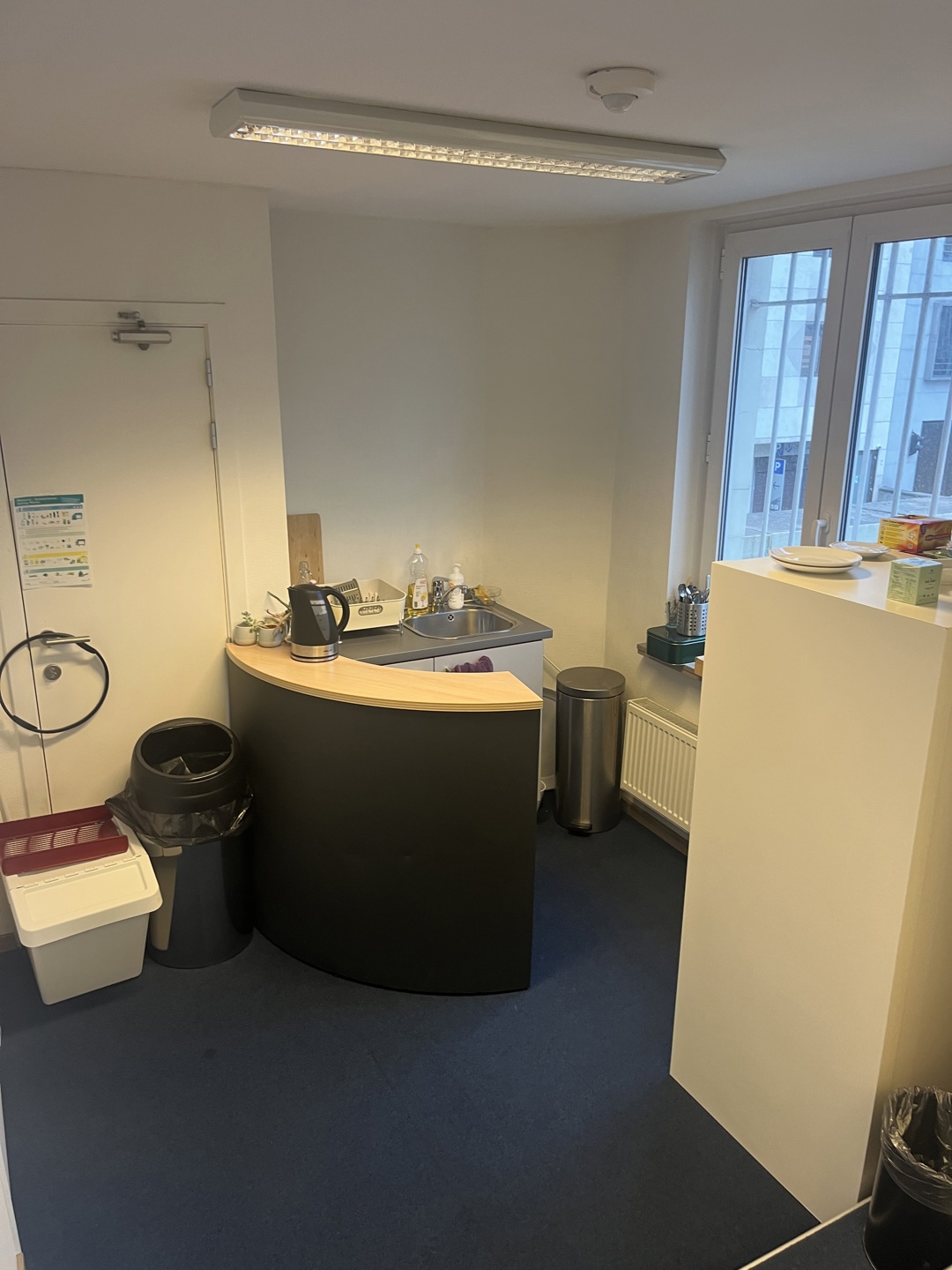 Commercial for rent in Etterbeek - photo 5