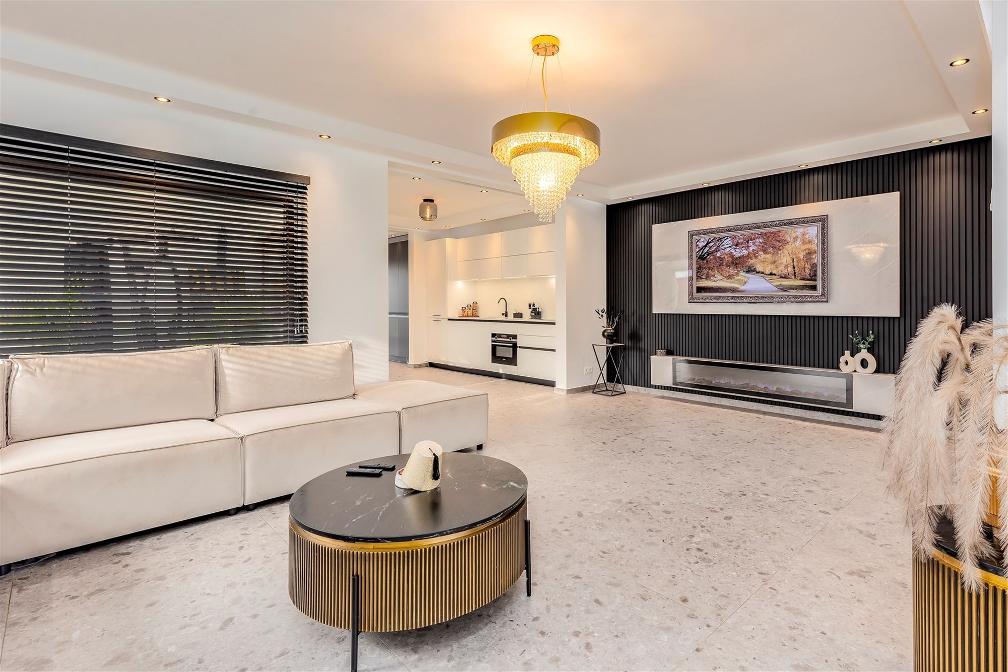 Stijlvolle gerenoveerde halfopen bebouwing met tuin en 3 slaapkamers in Oostmalle - foto 1