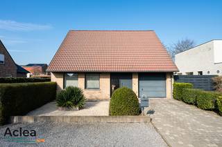 Bent u op zoek naar een ruime, instapklare woning op een rustige locatie? Deze verzorgde vrijstaande woning, gebouwd in 2006, bevindt zich op...