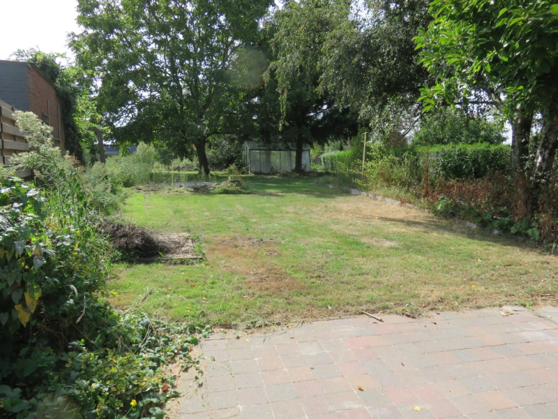 Totaal te renoveren woning op groot perceel van ca. 1270m² - foto 4