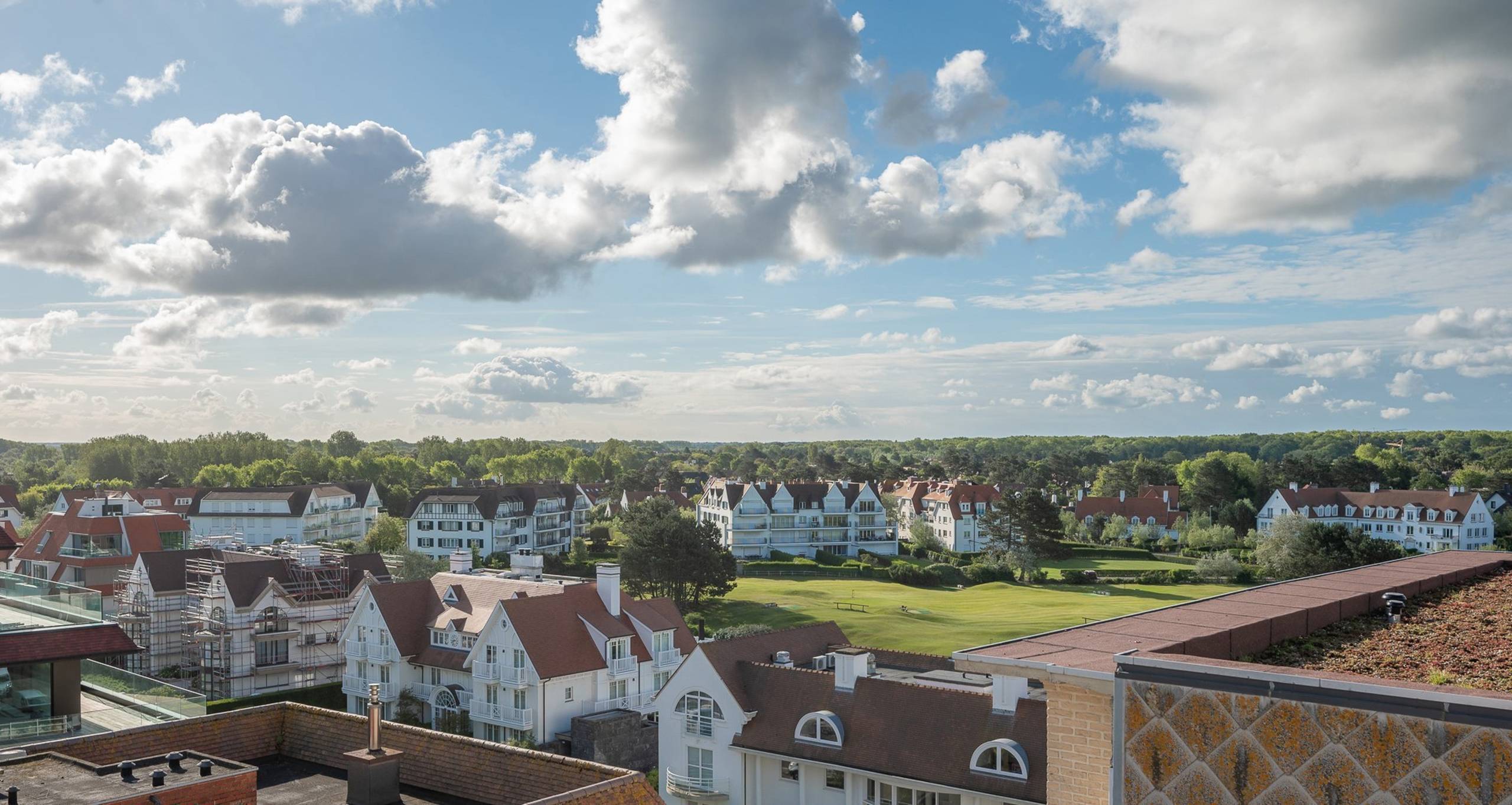 Nieuwbouw duplex-appartement met airco te Zoute (Kustlaan) - foto 4