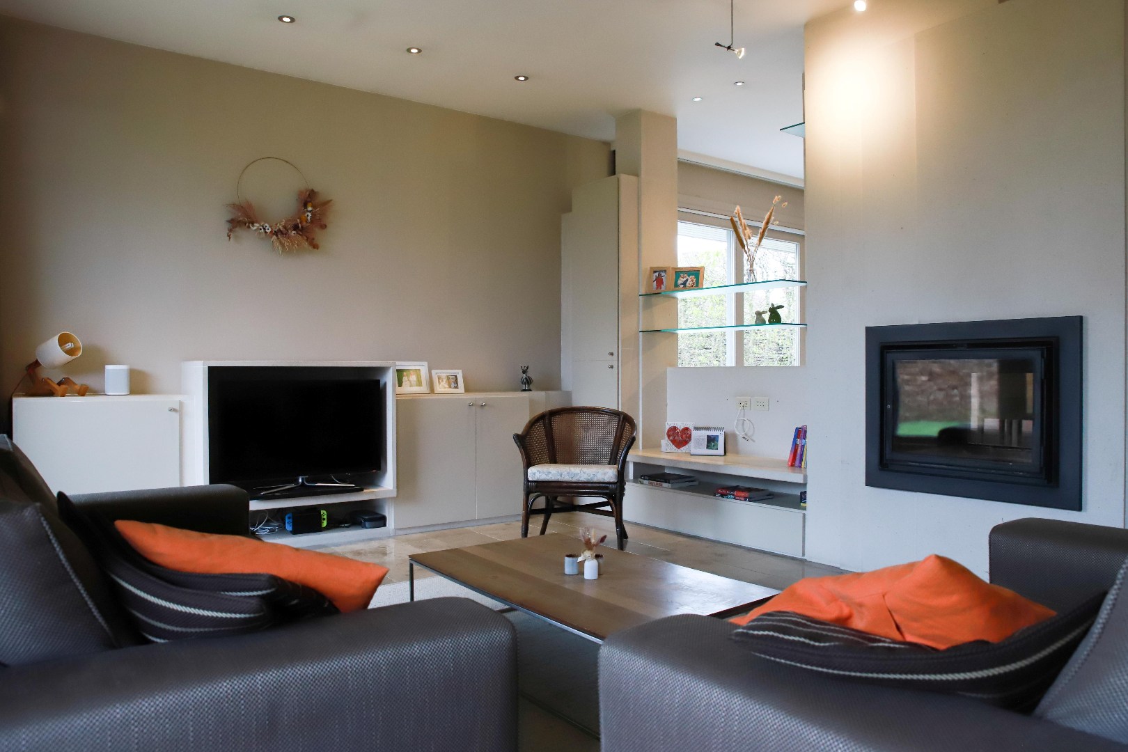 Ruime, instapklare, alleenstaande woning met garage en tuin op 818 m² - foto 3