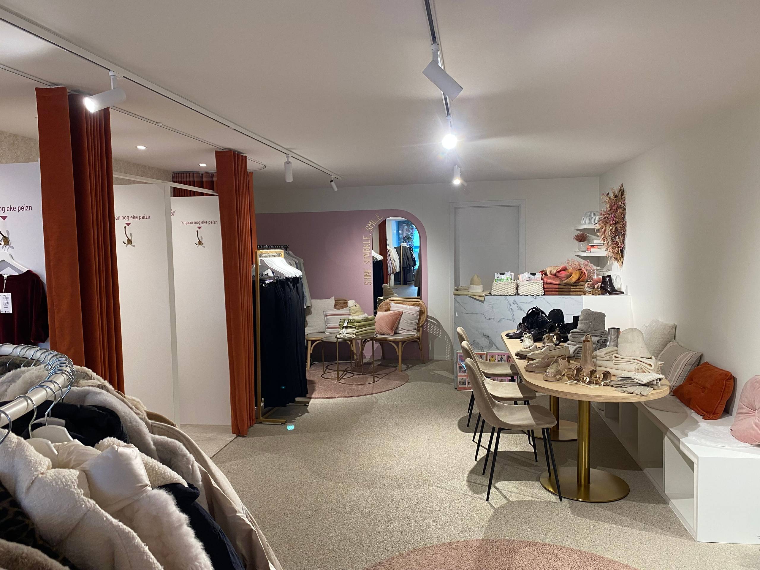 Commercial à louer à Zedelgem - photo 3