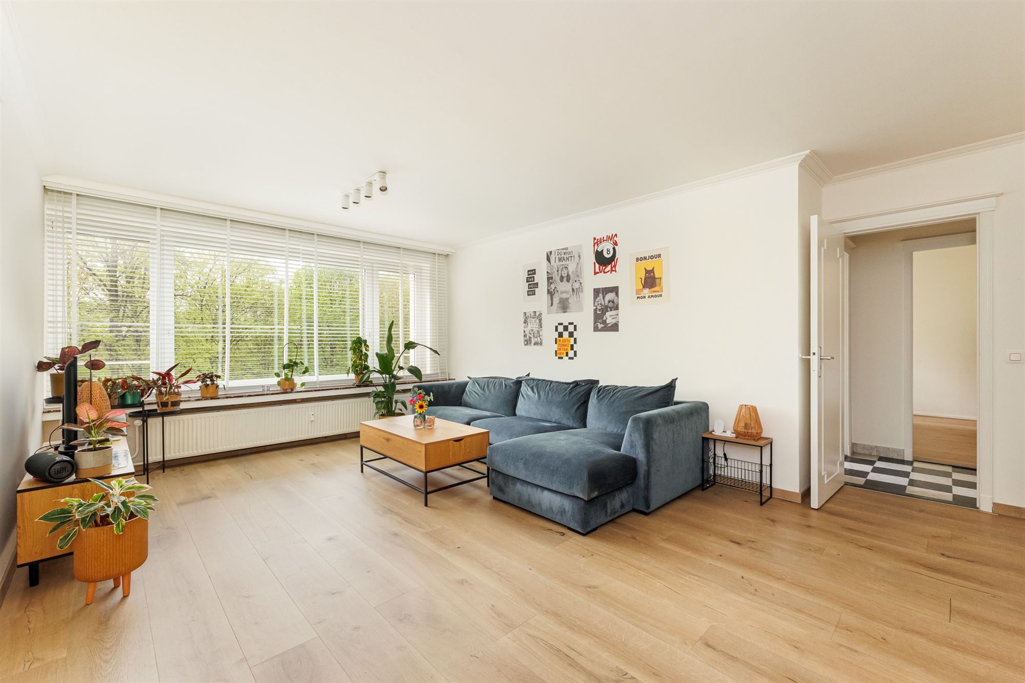 Gerenoveerd 2 Slaapkamer appartement met terras in Berchem - foto 4