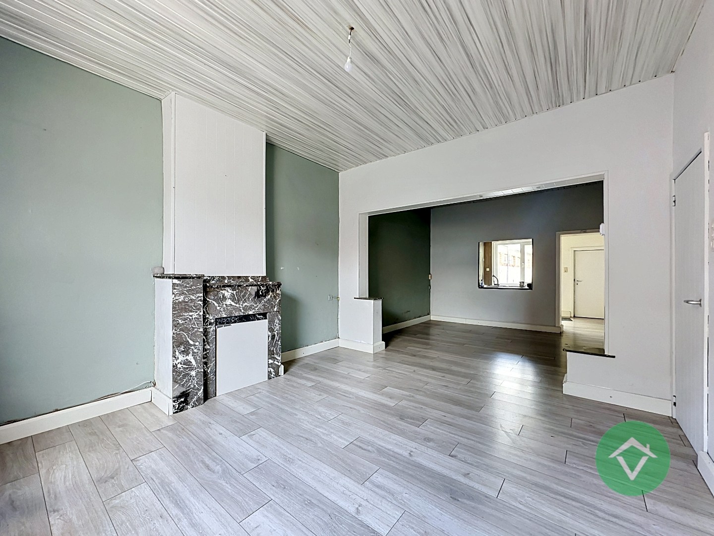 Op te frissen gezinswoning met vier slaapkamers, inpandige garage te Koekelare - foto 4