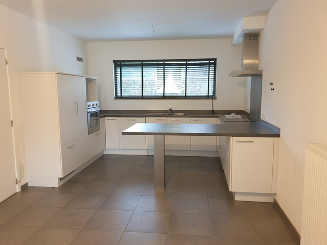 Ruime gezinswoning met 3 slaapkamers te Waasmunster - foto 4