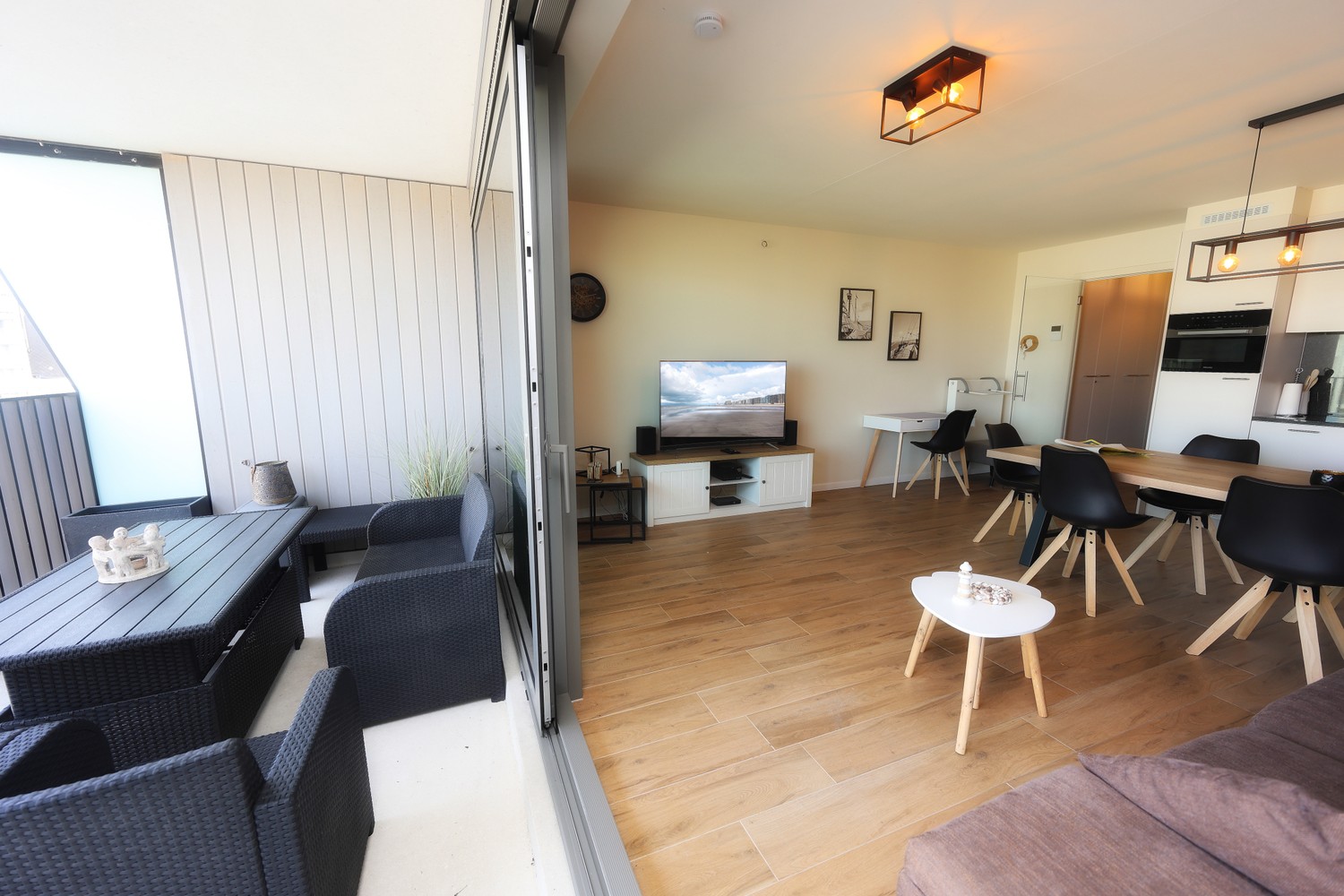 Schitterende studio met slaaphoek, ruim terras en frontaal zeezicht ! - foto 5