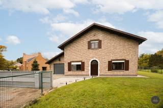 Voor meer info, neem contact op via 016199345 of via pieter.maes@homixx.be.Bent u op zoek naar een instapklare, ruime gezinswoning in Tremelo? Dan is...