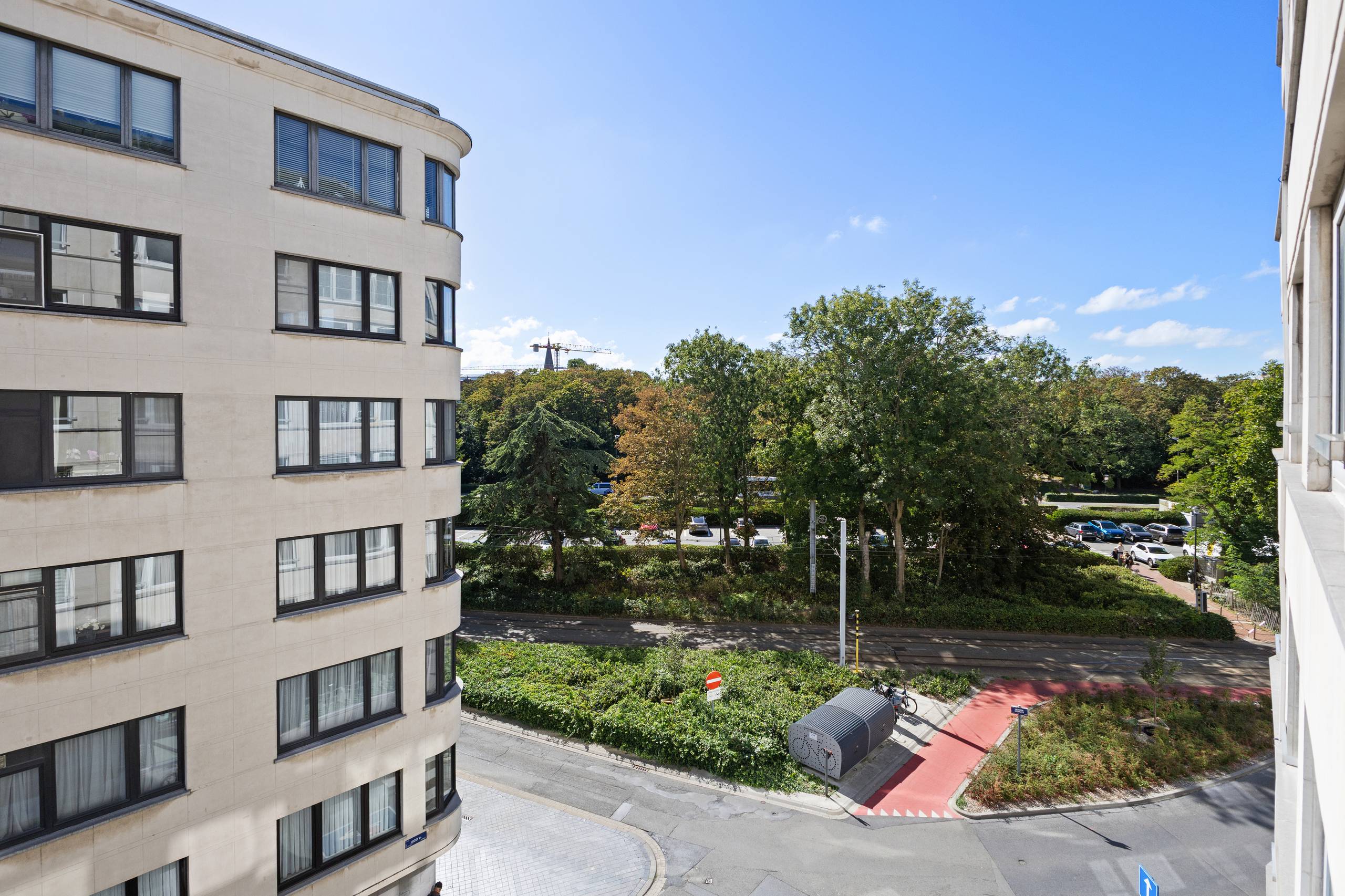 Instapklaar, 2-slpk-appartement in centrum Oostende te koop! - foto 1