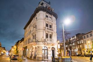 Handelspand op bruisende Bolivarplaats met stabiele huurinkomstenDit restaurant, gelegen op de populaire Bolivarplaats, biedt een unieke kans voor...