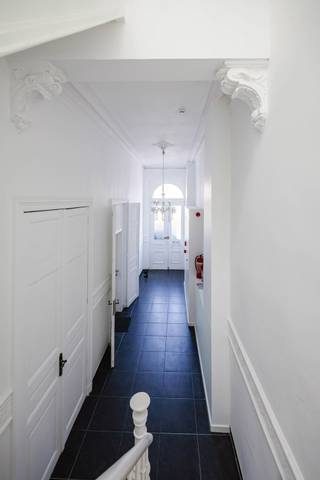 The apartment is part of a charming townhouse dating from around 1890, which was stylishly renovated in 2019 and divided into five...