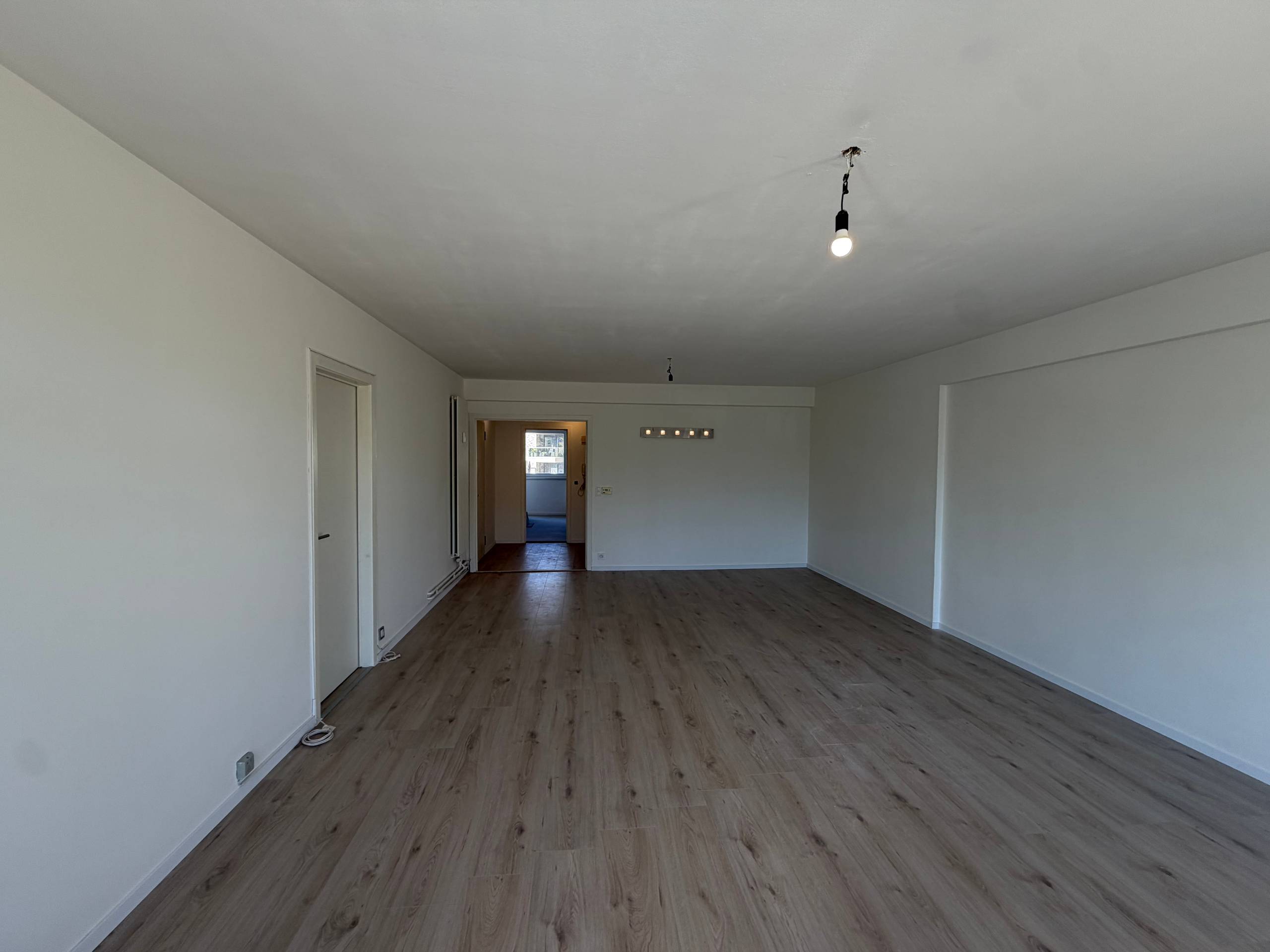 GENK te koop: gerenoveerd appartement met 2 slaapkamers - foto 3