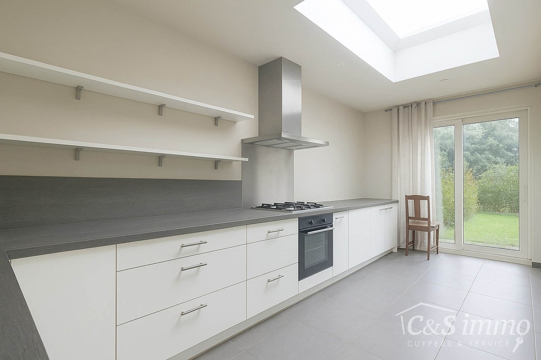 Woning met 3 slaapkamers en ruime tuin - foto 1