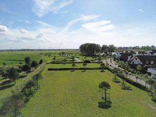 Deze bouwgrond ligt in de rustige en groene omgeving Duinenwater aan het meer Put Van de Cloedt.Perceeloppervlakte = 1.273m²...