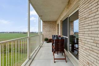 De grote troef van project "Eikenpark" is zonder enige twijfel zijn unieke ligging. Het bruisende dorpsleven, winkels, scholen, sport-...