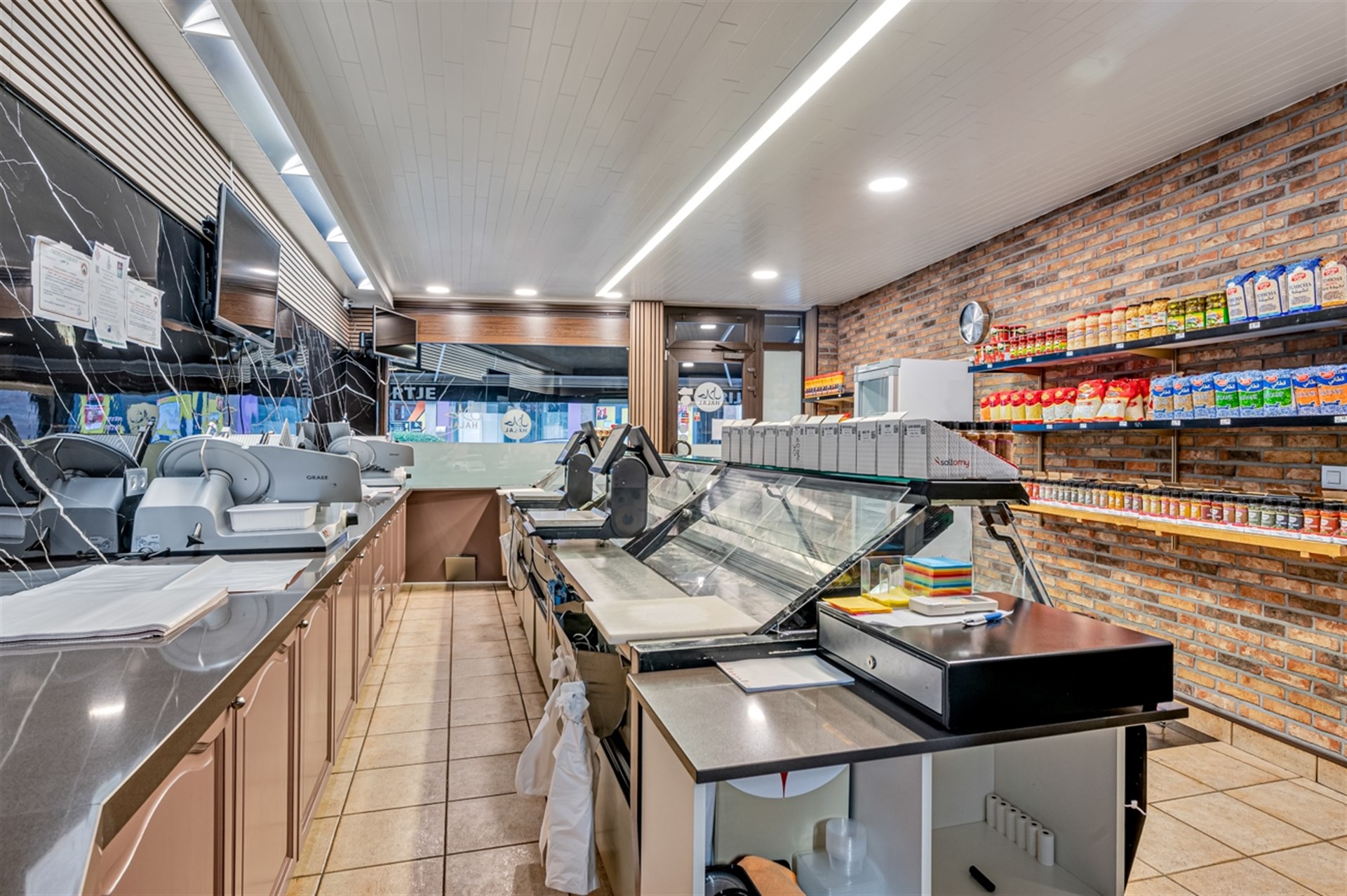 Slagerij met woonst in het centrum van Aalst - foto 3