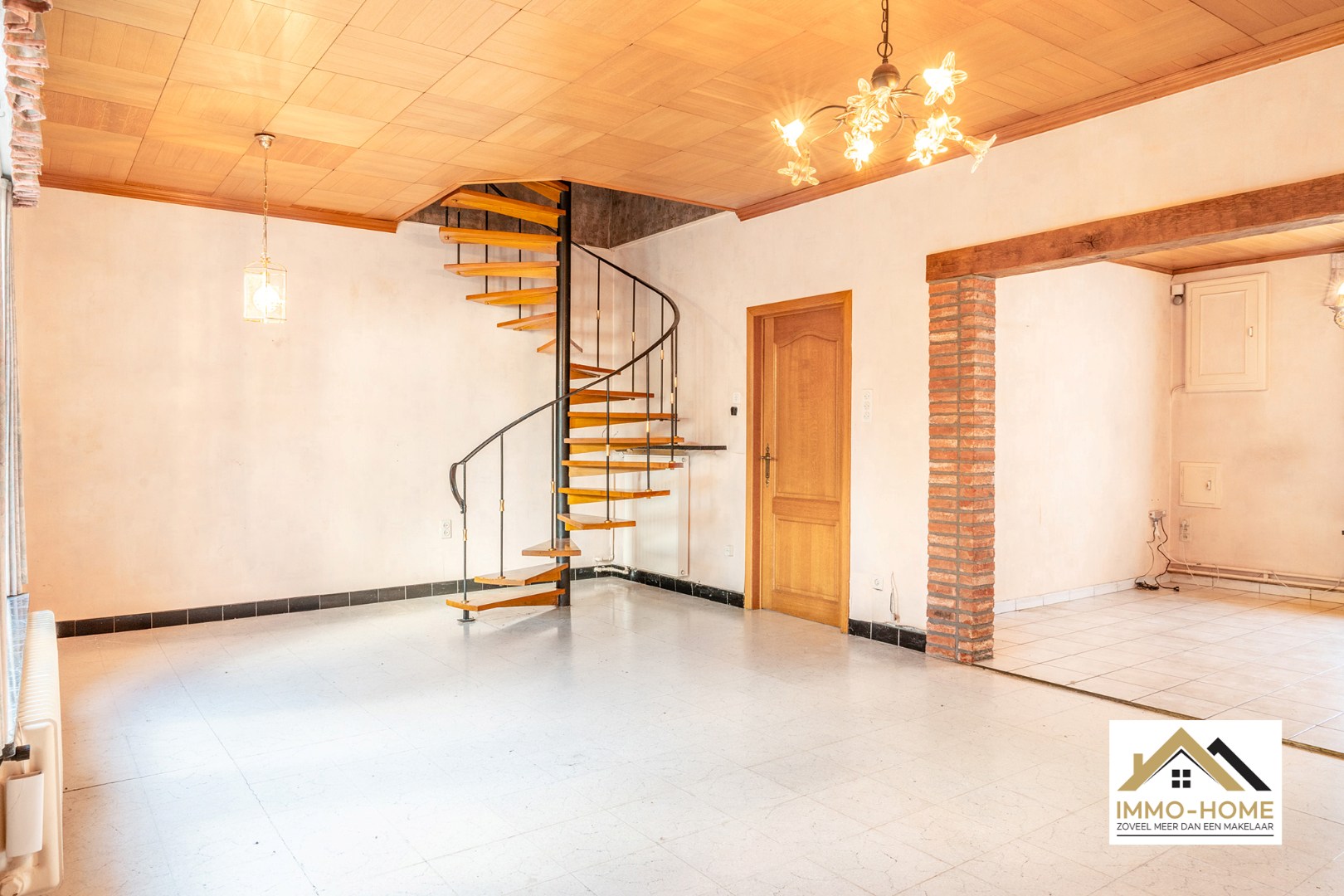 Te renoveren woning met garage centrum Beervelde! - foto 2
