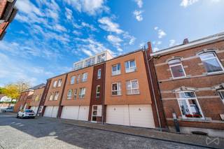 🏡 EXCEPTIONNEL APPARTEMENT PEB A - 170 M² - ATH CENTRE (VENDU VIDE)itué à deux pas du centre d’Ath, cet appartement spacieux de 170 m² habitables au...