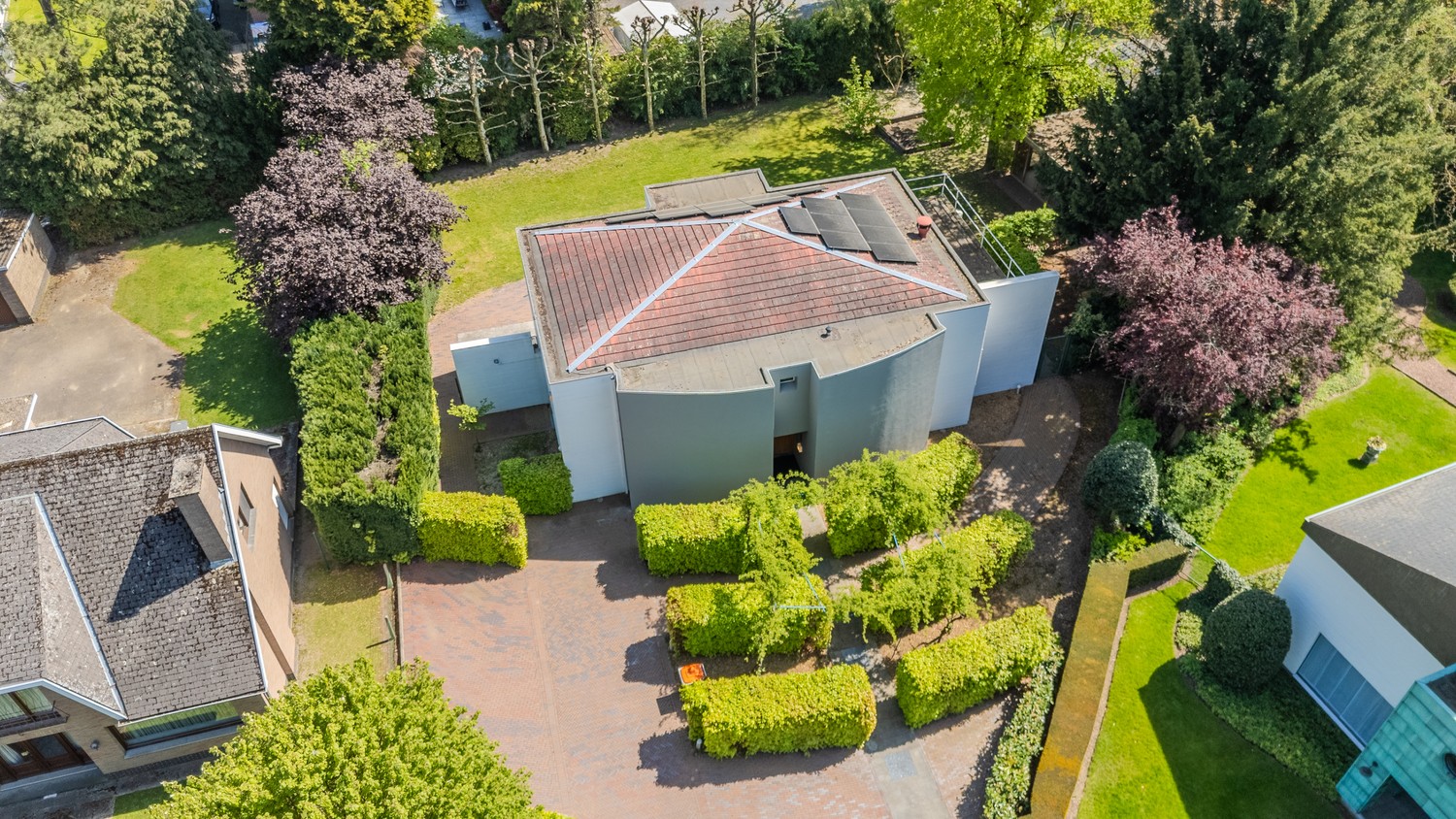 Moderne villa met ruime leefruimte, 4 slaapkamers en 2 badkamers op 13 are in gegeerde buurt Neerharen-Lanaken - foto 2
