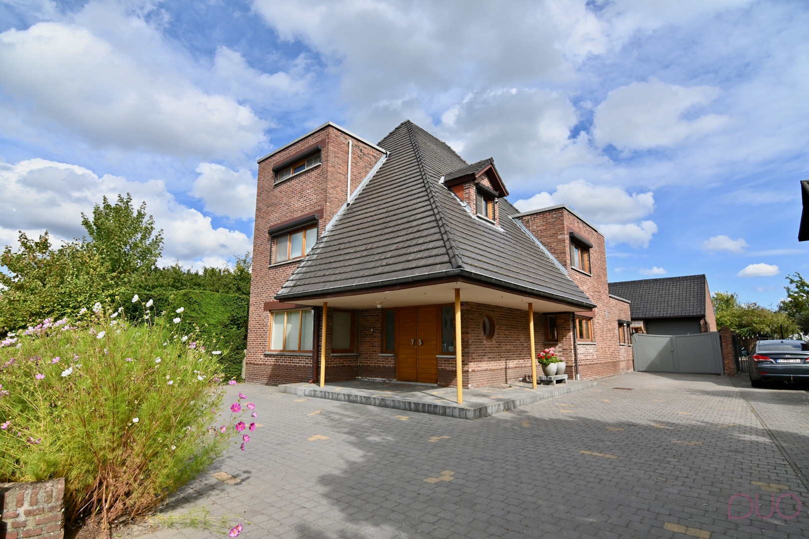 Karaktervolle, ruime woning met werkplaats &amp; grote tuin – unieke opportuniteit - foto 1